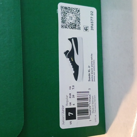 Puma Kids Black Sneakers with White Soles - Picture 6 of 6